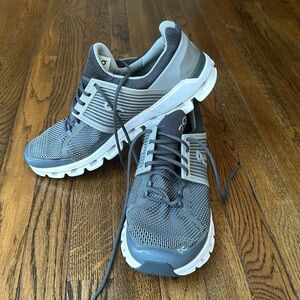 On Cloud Cloudswift Shoes